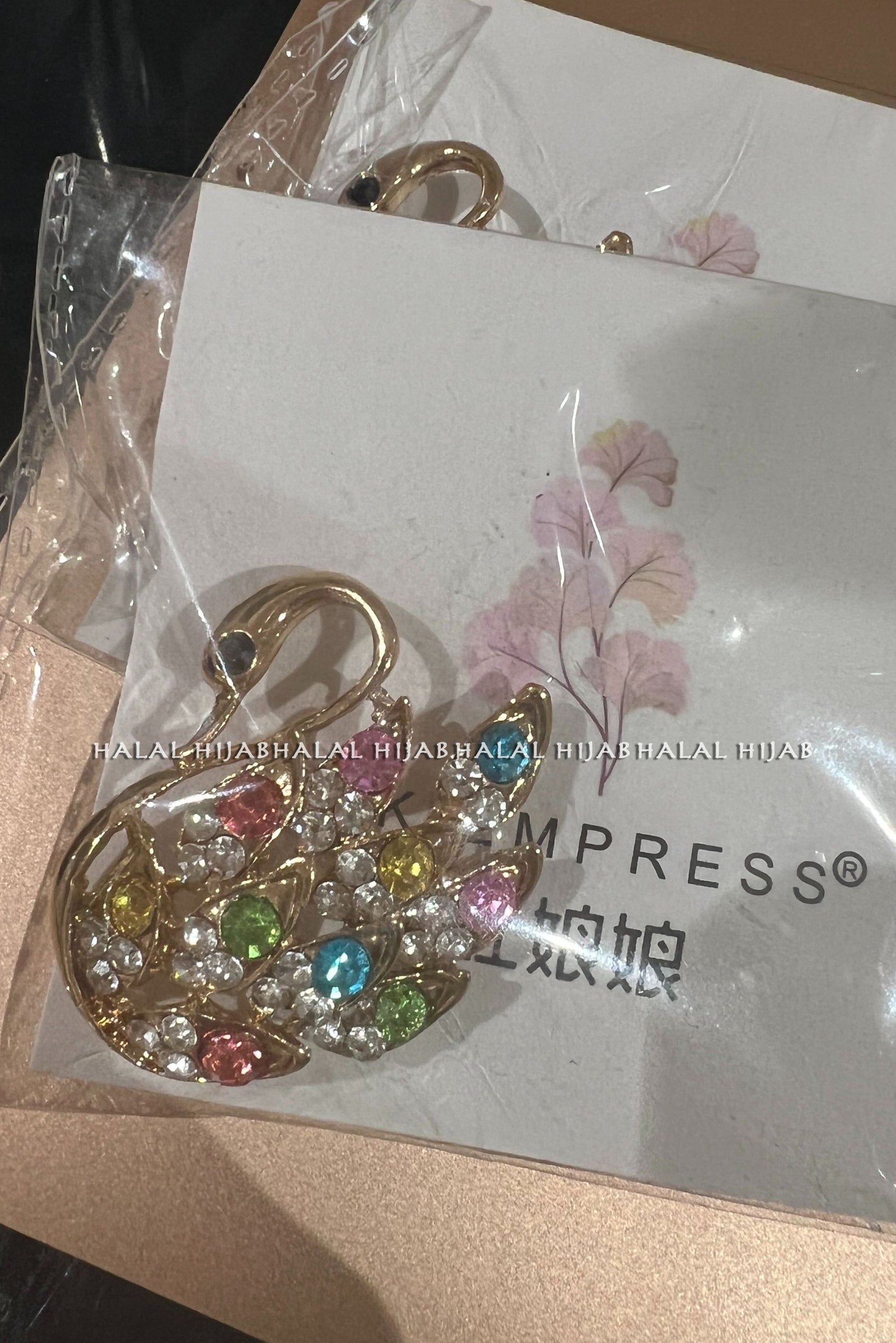 Goose Design Hijab Brooch