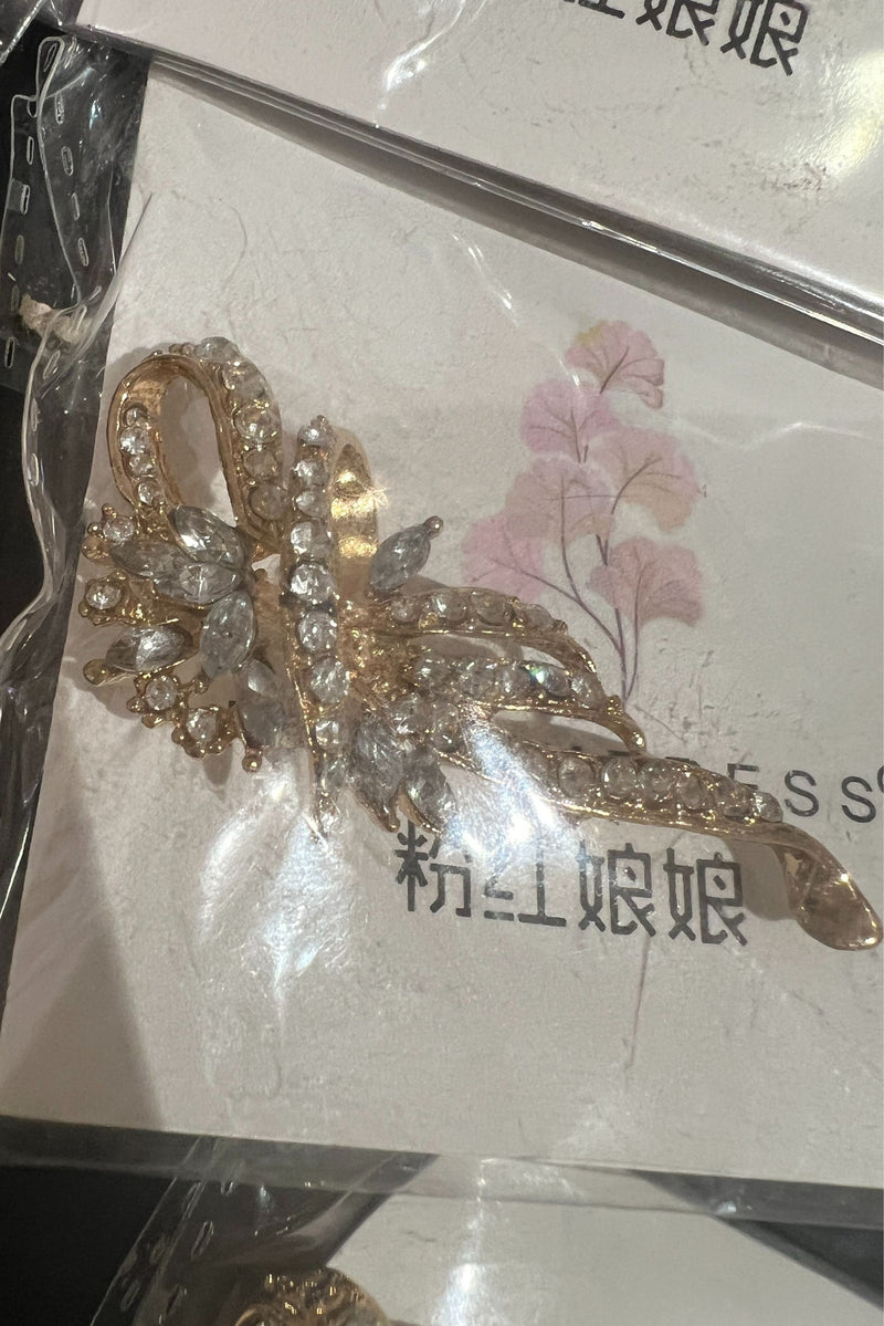 Golden Crown Design Hijab Brooch