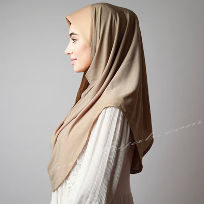Dusty beige Golden silver, Hijab Australia, Hijab Women, Hijab House, Hijab style, Hijab fashion, How to wear Hijab,